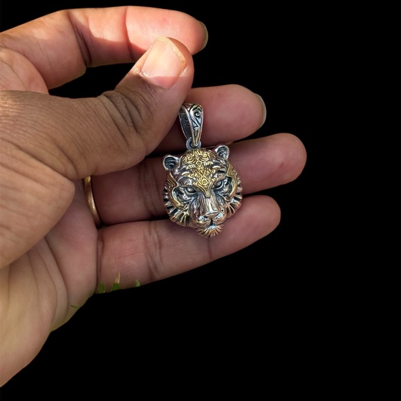 925 Sterling SILVER TIGER PENDANT - Picture 3 of 8